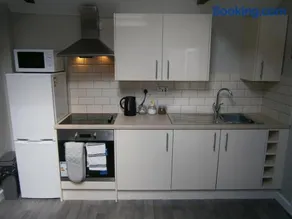 The Barn - Ilkeston - 1 Bedroom Flat, 2 Beds, Close to M1-A52 Long Eaton - Nottingham - Derby - Derbyshire - 400Mbs WiFi Free Parking! - Image 4