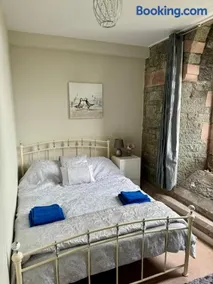 UNIQUE Grade II Listed Church Conversion Spectacular Sea & Castle Views 2 Night Stays Available - Image 2