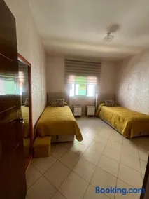 appartement Anna 2 chambres et salon balcons de avec piscine bien situé au centre de oued laou - Image 3