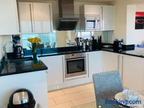 Seascape Apartment - Image 2