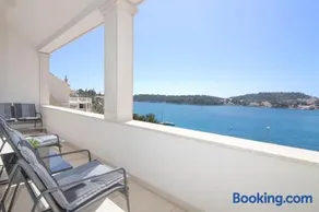 Seaside Apartment M Zaton 5 - Sea View & Parking - Image 3