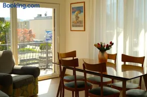 CASA PAOLA Central Stay by the Lake - Image 2