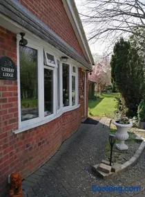 Cherry Lodge - Image 2