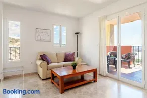 Appartement avec internet haut débit, terrasse et piscine | Vue jardin - Image 5