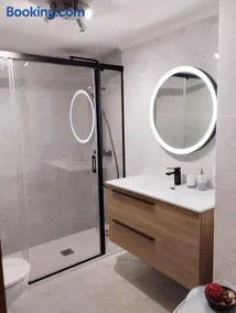 Apartamento en San Sebastián con plaza de parking gratis - Image 2