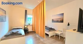 Modern 4-Room Apartment with Balcony & Free Parking & Free Wi-Fi - KA02 - Image 2