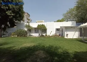 Luxe Retreat - Image 3