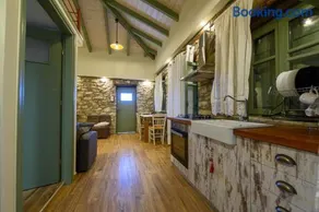 Kalochori Luxury Cottage - Image 2