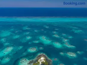 Gladden Private Island - Image 2