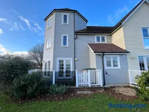 Barnsley, Turret House Windrush Lake - Image 2