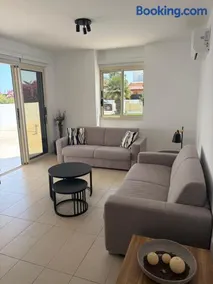 Coastal Breeze Beach Villa 26 - Image 5