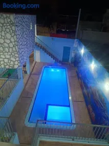 Primos Eventos - Casa com Piscina - Image 1