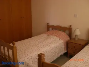 St. Lazaros Seaside Apartment - Image 4