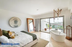 La Amada Residences Luxury Penthouse. - Image 2