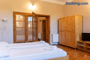 Fabini Apartments - Image 5