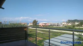 Theo Apartments - Image 5