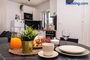 Marino Fortica view residence - Image 4
