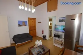 Avlonari Evias flat in the Central Square - Image 3