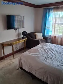 Sleep Away Bed and Breakfast - Image 3