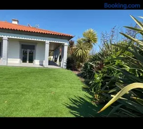 Moradia de Sonho com Piscina - Image 2