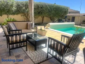 Belle villa avec piscine et spa - Image 2
