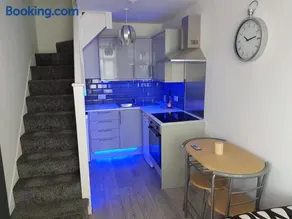 Webb place 2 bedroom apartment ! - Image 4