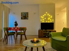 Domini LakeView Apartment - Image 1