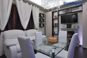 EuroHome Comfort Apartment - Image 2