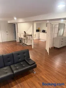 Cozy Studio - Image 4