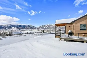 Elkhaus Cabin Views of Ogden Valley Ski & Golf - Image 2