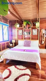 Chue&larry's Beachside Homestay - Image 2