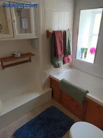 Beechwood Farmhouse - Image 5