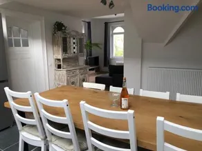 Spacious apartment in an authentic Mansion - Image 3