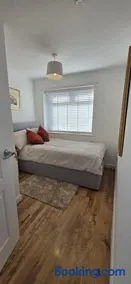 Individual Rooms available to book - Image 1