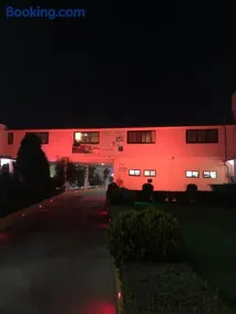 Hotel Puerta del Sol - Image 1