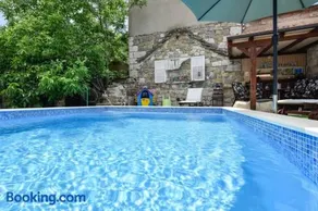 Holiday House near Split with heated pool - Image 3