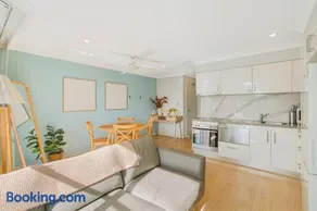 Kirra On The Beach Apartments Unit 304 - Image 1