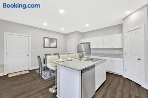 Luxe Haven Properties - Image 2