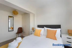 Perfect 3 Bedroom Accommodation for Contractors! - Image 5