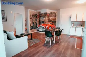 Vienna Shopping Center 14 Apartment - Image 1