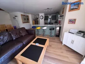 5 Narracott Apartments - Image 3