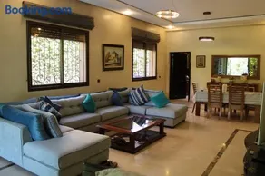 Magnifique villa avec piscine chauffée que pour famille - Image 2