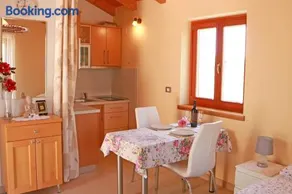 Studio Apartment Volta - Image 2