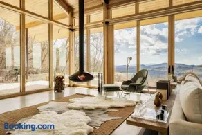 The Glass Frame - Peak Elegance & Luxury - Image 2