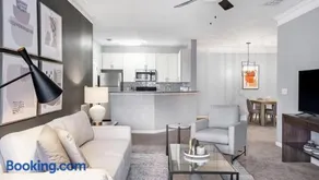 Landing Modern Apartment with Amazing Amenities (ID3722X1) - Image 3