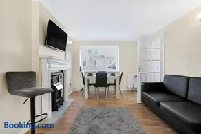 5-Bed House with Garden Near Warner Bros Studios - Image 4