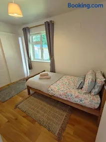 Sweethaven Chalet - Image 4