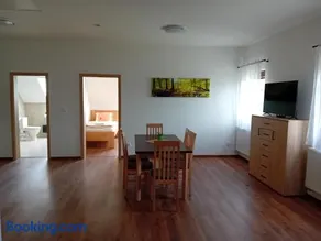 U hrobky - Image 3