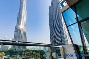 Private Room in Luxurious 3BR Apartment with BURJ KHALIFA view in Downtown near Dubai Mall - Image 5