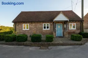 1 Bed in Maidstone oc-md435 - Image 2